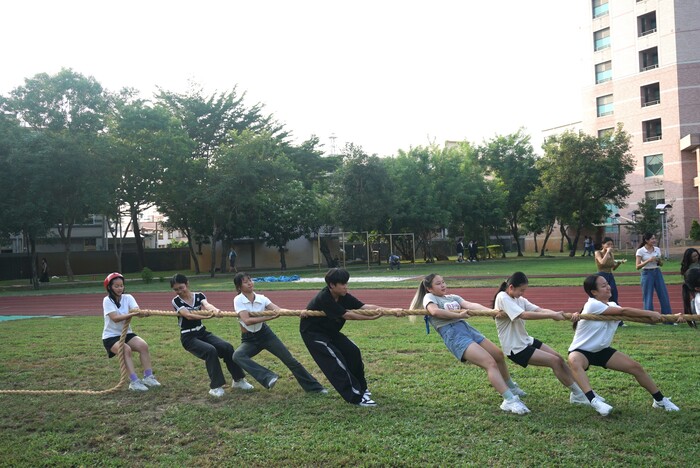 61週年校慶運動會-班際男、女混合15人制拔河賽圖片