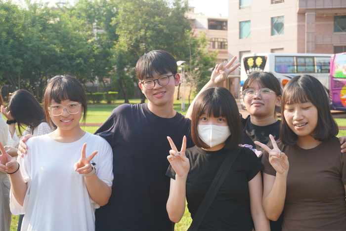 61週年校慶運動會-班際男、女混合15人制拔河賽圖片