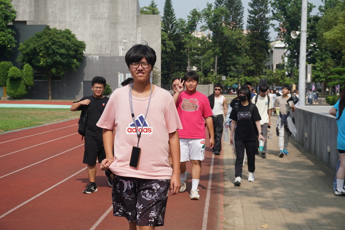 61週年校慶運動會-班際男、女混合15人制拔河賽圖片