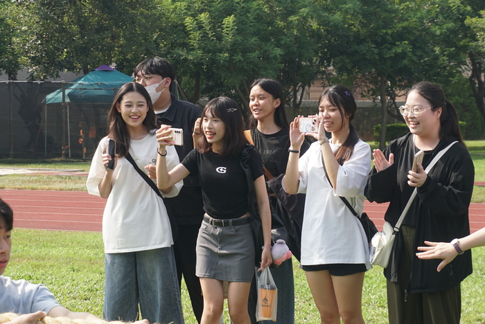 61週年校慶運動會-班際男、女混合15人制拔河賽圖片