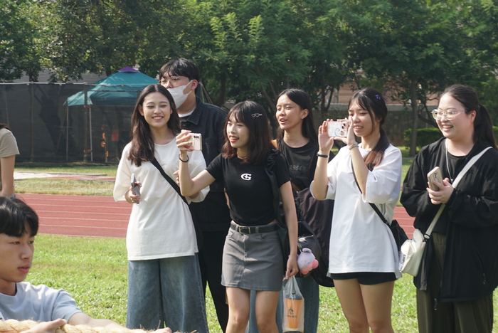 61週年校慶運動會-班際男、女混合15人制拔河賽圖片